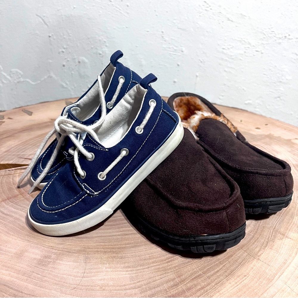 Toddler Size 10 Boat Shoes and V Moccasin Kid Slippers Big Kid Size 4